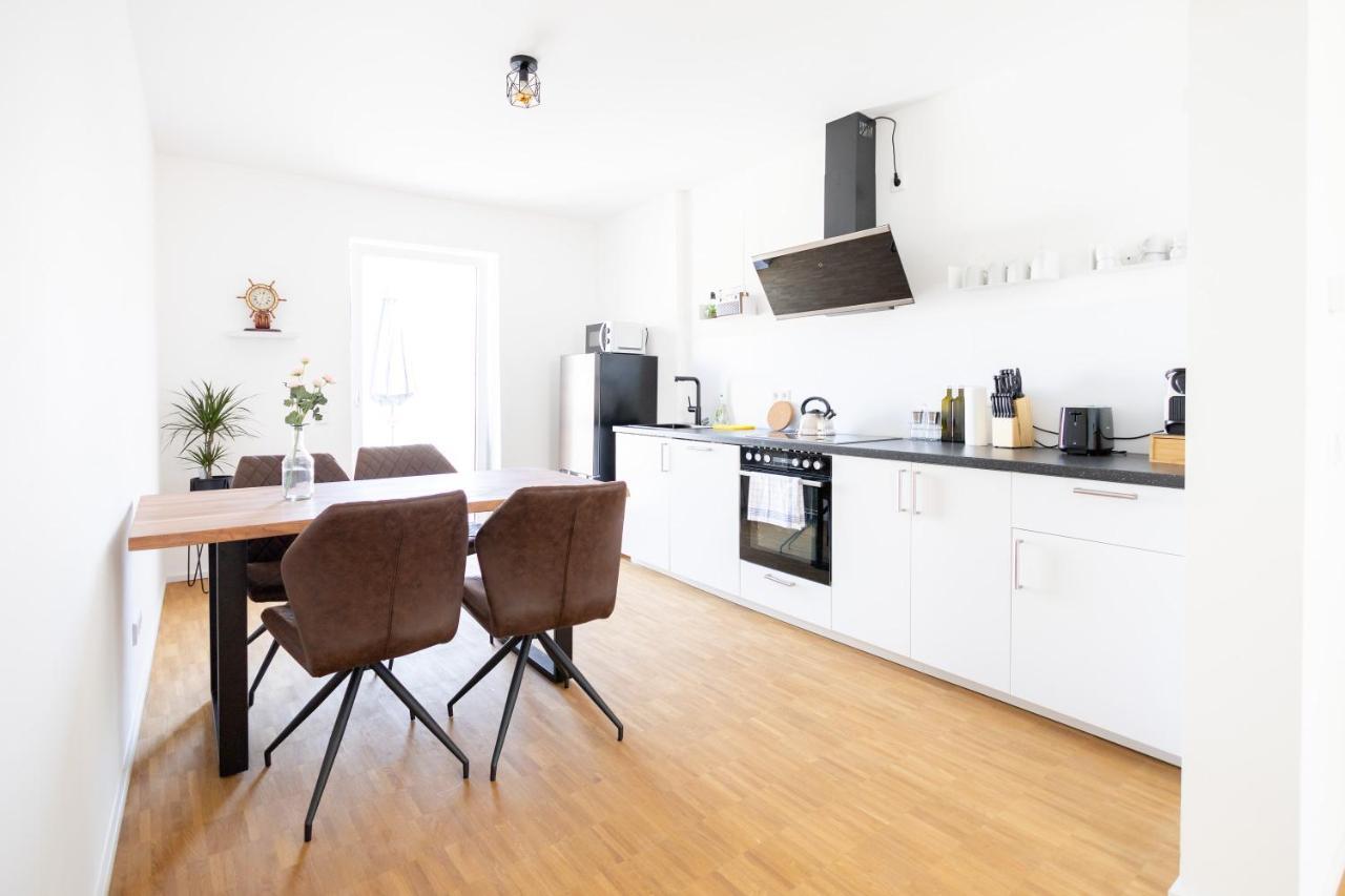 Ko-Living - Captain'S Suite - Altstadt - Mit Kueche, Smart Tv & Balkon - 6P Halle  Dış mekan fotoğraf
