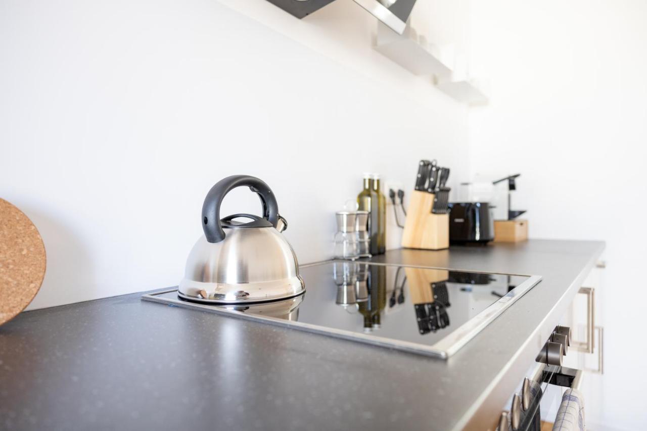 Ko-Living - Captain'S Suite - Altstadt - Mit Kueche, Smart Tv & Balkon - 6P Halle  Dış mekan fotoğraf